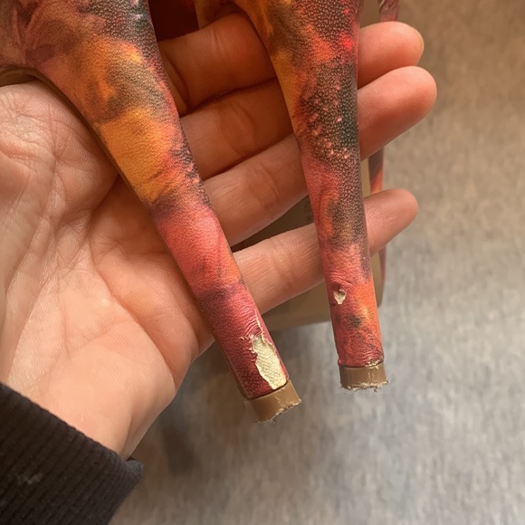 Woman’s BCBGeneration hidden platform heels - Picture 6 of 10